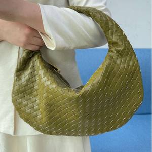 2025 femmes Denim tissé sac à main unique épaule aisselle sac fermeture éclair géométrique à la mode étanche à l'<span class=keywords><strong>eau</strong></span> pour l'été - Product Image 1