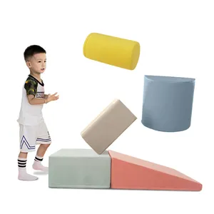 बच्चों के इनडोर खेल के मैदान के लिए अनुकूलित 5-पीस टॉडलर सॉफ्ट प्ले बिल्डिंग ब्लॉक सेट चिल्ड्रन स्टेप और स्लाइड खिलौना