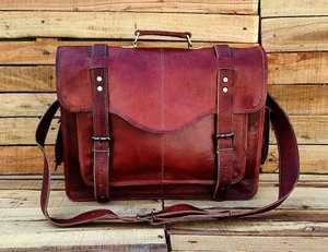 Sac Messager XL en Cuir Véritable Vintage Personnalisé pour Ordinateur Portable – Style Bohème Classique, Sac d'Affaires Tendance et Durable pour Hommes – Vente en Gros - Product Image 3