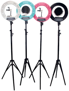<span class=keywords><strong>Salon</strong></span> <span class=keywords><strong>de</strong></span> <span class=keywords><strong>coiffure</strong></span> lampe LED trépied lumière cerclée avec support <span class=keywords><strong>de</strong></span> téléphone lampe <span class=keywords><strong>de</strong></span> maquillage - Product Image 3