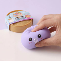 Mainan Squishy Pangsit Warna-Warni Penghilang Stres, Squishy Pangsit Misteri Tiup Gelembung dengan Kotak Kukus