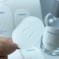 Étiquettes adhésives personnalisées en métal gaufré, résistantes à l'eau et aux UV, pour les flacons de parfum, de soins de la peau et de compléments alimentaires - Promotion
