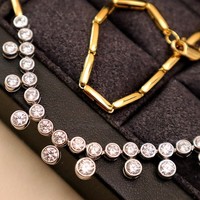 Collier à pampilles en or massif 18 carats et diamants, style Dua Lipa, collection Hailey, pendentif bulle, haute joaillerie, série Archives de vente aux enchères