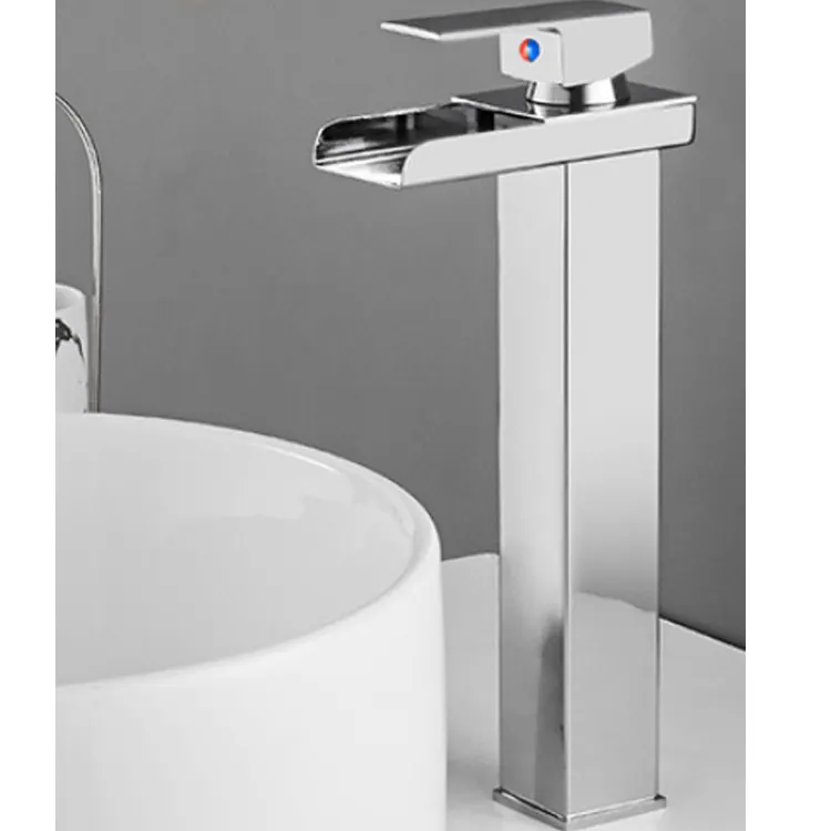 英国クロームシングルレバー真鍮洗面器滝タップ衛生バスルームシンクミキサー蛇口