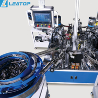 Machine d'assemblage automatisée de précision pour bras intérieur de charnière, destinée à la production de charnières linéaires - Fournisseur de machines à charnières