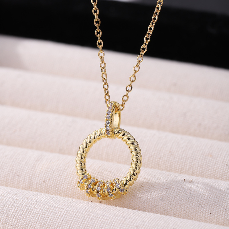 High End Design Elegant Multi Pearl