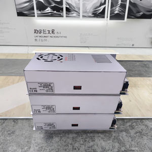 Fuente de Alimentación Conmutada Multiplex de Salida Cuádruple de 200W, SMPS AC 100-120V/200-240V, Interruptor Seleccionable, Luz LED, Q-200D - Product Image 2