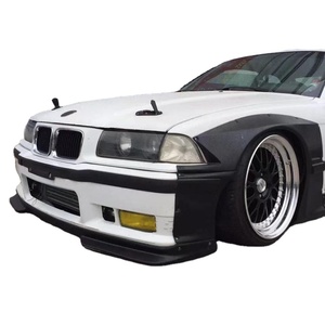 Kit carrosserie style Rocket Bunny pour <span class=keywords><strong>BMW</strong></span> <span class=keywords><strong>E36</strong></span> Série 3 1992-1999, <span class=keywords><strong>prix</strong></span> usine BTC, comprenant lèvre avant, lèvre arrière, garde-boue et jupes latérales, pare-chocs - Product Image 1