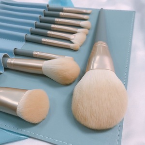 Juego <span class=keywords><strong>de</strong></span> 12 <span class=keywords><strong>Brochas</strong></span> <span class=keywords><strong>de</strong></span> Maquillaje <span class=keywords><strong>de</strong></span> Pelo Sintético Suave con Mango Azul, Venta al por Mayor, Marca Privada, Juego <span class=keywords><strong>de</strong></span> <span class=keywords><strong>Brochas</strong></span> <span class=keywords><strong>de</strong></span> Maquillaje con Logotipo Personalizado - Product Image 4