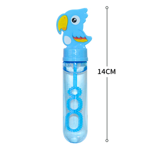 Lot de 24 mini-bâtonnets à bulles en forme d'animaux (papillons, perroquets) – Jouets à bulles en vrac pour fêtes, anniversaires et carnavals pour enfants - Product Image 3