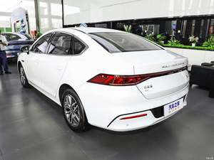 BYD Qin Plus DM-i Hybrid SUV 1.5L EV Portée 55km-120km New Energy Vehicle avec Offre Spéciale de direction gauche Produit de Chine - Product Image 6