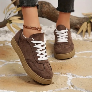 <span class=keywords><strong>Sneakers</strong></span> da Donna Marrone Caffè con Lacci a Contrasto e Suola in Gomma - Product Image 5