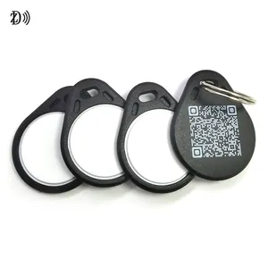 พวงกุญแจ ABS รหัส QR แท็ก NFC RFID การขนส่งตั๋ว NTAG213 RFID Fobs กุญแจ