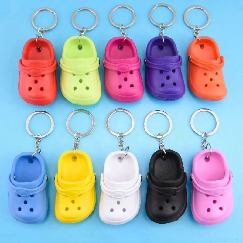 Hülle Mini-Zapfen Schuh Schlüsselanhänger Großhandel Sommer bunte Schuhe kreativer 3D-Strand kleines Loch
