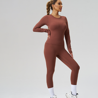 Ensembles de sport et de yoga haut de gamme personnalisés à manches longues, couleur unie, extensibles dans les 4 sens, brossés, mats, ultra-doux et respirants