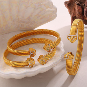 Bracelet en acier inoxydable plaqué or pour femme, bijoux de fête SZ287WEG, bracelet doré au design exagéré, style luxe léger - Product Image 2