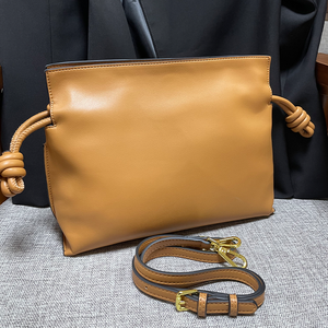 Bolso de mujer Bolsos de hombro cruzados de moda Bolsos de mensajero de cuero Pu para mujer Venta al por mayor Bolso de cuero con cordón personalizado - Product Image 2