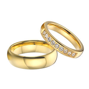 Parure de Bagues de Mariage Plaqué Or 18K pour Homme et <span class=keywords><strong>Femme</strong></span>, Alliances Assorties en <span class=keywords><strong>Acier</strong></span> <span class=keywords><strong>Inoxydable</strong></span>, Bijoux pour Couple Amoureux, Anel Anillos - Product Image 1