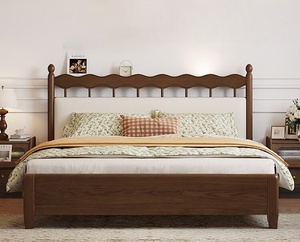 Cama de Plataforma em Madeira Maciça com Cabeceira Estofada Ondulada e Conjunto de Criados-Mudos – Conjunto de Móveis Modernos e Minimalistas para Quarto - Product Image 2