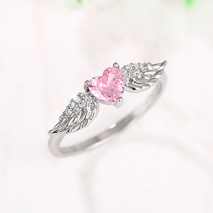 Bague Cœur Aile d'Ange Tendance, Design Minimaliste et Élégant, Bijou Quotidien pour Femme, Bague Statement - Product Image 5