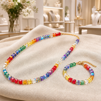 Perles carrées en verre à trou droit, multicolores, facettées, en forme de cube, pour la fabrication de bijoux, logo personnalisé, collier et bracelet DIY, vente en gros
