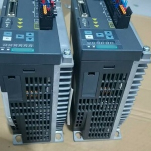 6SL3210-5FB10-4UF1 SINAMICS V90 PROFINET ตัวควบคุม VFD สามเฟส 1/3 AC 200V 0.4kW - Product Image 4