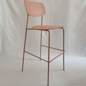 Chaises de bar modernes en plastique rose empilables, fabrication artisanale, pieds en métal, vente en gros directe d'usine, meubles de comptoir, tabouret de bar haut - Product Image 1
