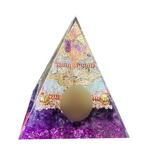 Pyramide en résine époxy avec galets de cristal, 8 cm, motif floral, arbre d'améthyste, décoration d'intérieur, ornement de bureau, cadeau - Product Image 5