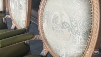 Chaises de salle à manger classiques traditionnelles sur mesure de Real Furniture Factory, style Louis XV du XVIIIe siècle, sculptées, dorées, en tissu, meubles pour la maison