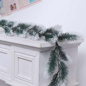 Guirlande de Noël artificielle Zongwang 270 cm, aiguilles de pin en soie, pour décorations de maison et de mariage - Product Image 4