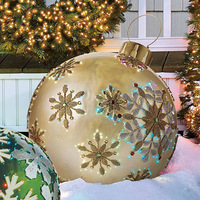 Décoration de Noël gonflable colorée en plein air 60cm boule de PVC grands ballons pour décor de cour d'ornement de Noël