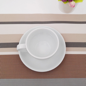 Commercio all'ingrosso a buon mercato <span class=keywords><strong>tazze</strong></span> di acqua bianco nero ceramica tazza di caffè <span class=keywords><strong>tazze</strong></span> <span class=keywords><strong>da</strong></span> tè e piattini - Product Image 3
