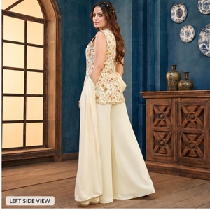 Ensemble de costume palazzo brodé floral avec dupatta, vêtements ethniques de créateur, collection pour femmes, fête, mariage, occasions festives - Product Image 2