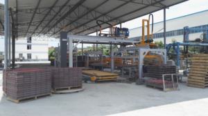 Máquina para Fabricar Pavimentos y Bordillos de <span class=keywords><strong>Acera</strong></span> con Sistema de Apilamiento y Ensamblaje de Bloques - Product Image 3