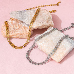 Joolim 18kゴールドメッキPVDチャンキーキューバ中空バンドチェーンチョーカーネックレス,女性用 - Product Image 4