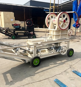 Pe200 * 350 Di Động Di Động Mini Rock Máy Nghiền Hàm Máy Với Rung Màn Hình Máy Móc Khai Thác Mỏ Bê Tông Máy Nghiền - Product Image 4