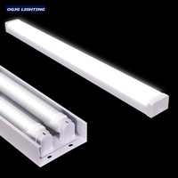 Tube LED linéaire 2x36W à montage en saillie avec diffuseur prismatique – Lampe tubulaire disponible
