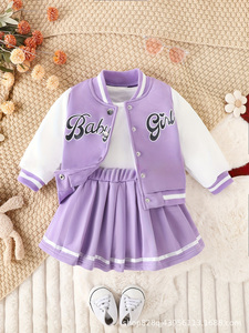 Prezzo di fabbrica 2025 elegante autunno bambino manica lunga ragazza giacca vestito abbigliamento Set lettera giacca + gonna plissettata <span class=keywords><strong>2</strong></span> pezzi - Product Image 4