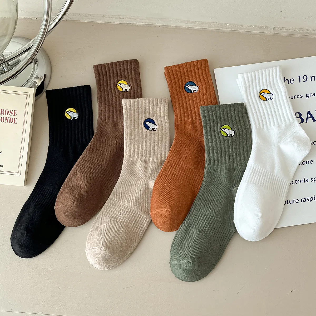 Lianhe Socks Factory Direct Selling Trend Letter Logo Embroidered Midtube Cotton Men's Socks Combed Cotton Letter Men's Socks