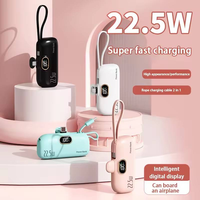 Vente en gros de mini-powerbanks de 5000 mAh à charge super rapide, avec câble Type-C intégré, powerbanks portables