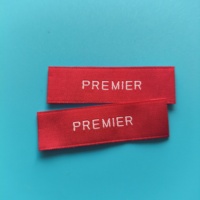 Étiquette tissée personnalisée pour fournisseur, design coloré, pliée sur le côté, étiquette de col, étiquette de vêtement en damassé personnalisée