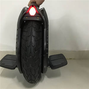ยูนิไซเคิล Z10 ล้อเดียว 1800W มอเตอร์ไร้แปรงถ่าน แบตเตอรี่ลิเธียม รับน้ำหนักได้ 150 กก. ความเร็ว 45 กม./ชม. สกู๊ตเตอร์ทรงตัวอัตโนมัติ รุ่นกว้าง สำหรับผู้ใหญ่ - Product Image 4