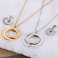 Nouvel accessoire en acier inoxydable, costume de sénior, Double anneau, pendentif, diamant, collier, boucles d'oreilles, costume de mode pour femmes