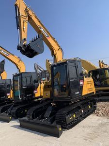 Excavatrice SY95c robuste et performante, appréciée de nombreux clients, idéale pour les travaux lourds et les travaux de drainage. - Product Image 4