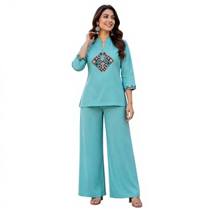 Ensemble ethnique en coton bleu ciel pour femmes avec broderie, pantalon ample longueur cheville, idéal pour les tenues décontractées, style Inde Pakistan - Product Image 1