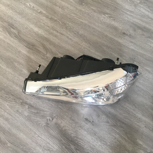 Faro Delantero para <span class=keywords><strong>Autobús</strong></span> IRI-ZAR de 24V para Reemplazo - Product Image 3