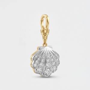 Pendentif en forme de coquille en argent sterling 925 plaqué or 18 carats avec zircone cubique - Product Image 3