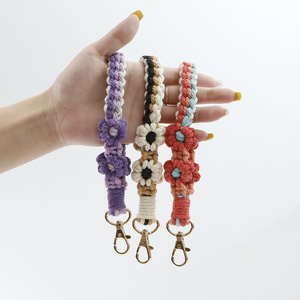 <span class=keywords><strong>Porte</strong></span>-clés en silicone fait main style bohème macramé avec motif panda anime, dragonne, design mignon, durable, écologique, pour femme - Product Image 6