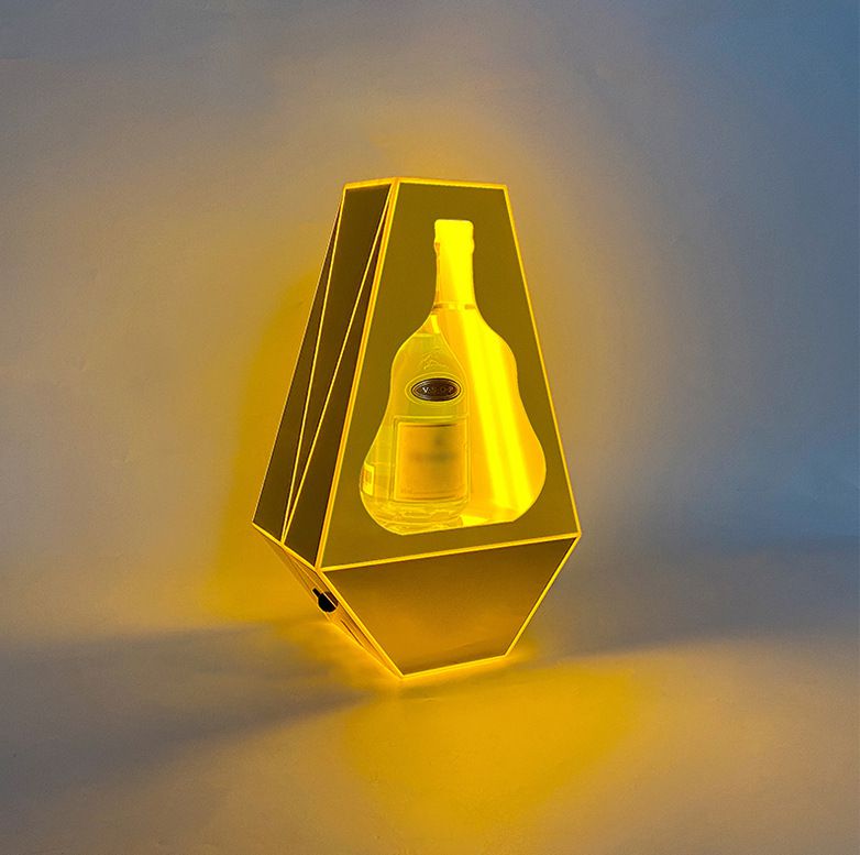 Vino B flash amarillo