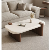Table basse moderne Japandi en bois de noyer avec plateau irrégulier blanc crème, meuble de salon pour la maison